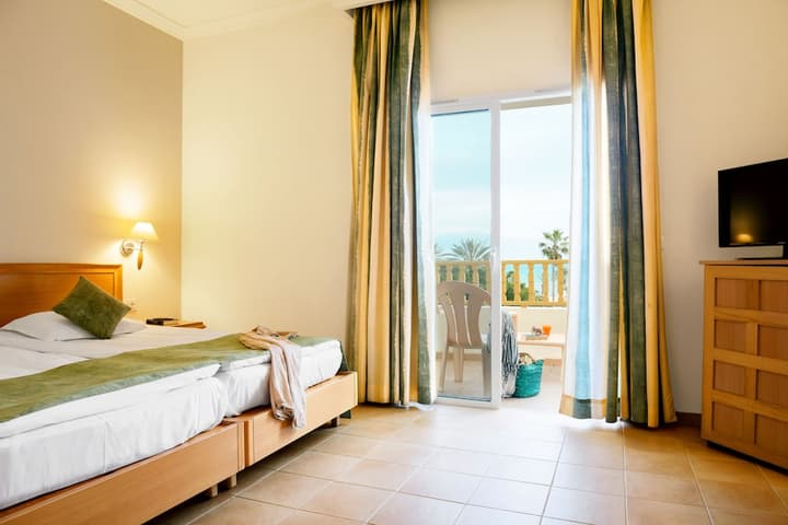 CALIMERA Delfino Beach Resort & Spa 