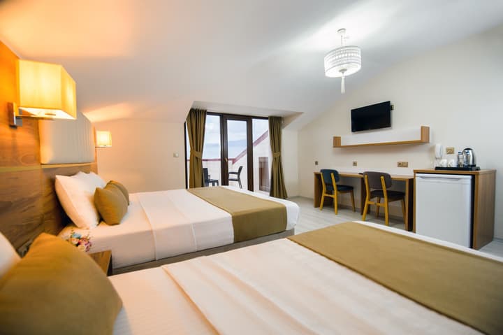 White House Hotel