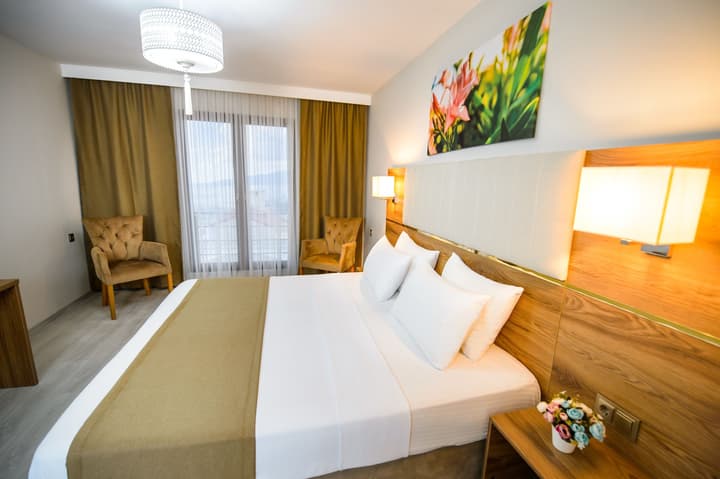 White House Hotel