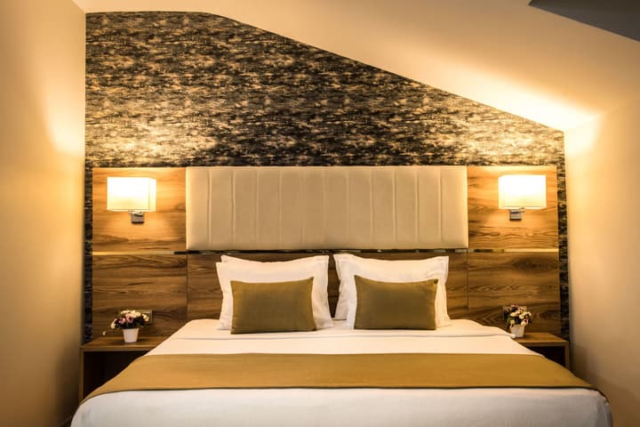 White House Hotel