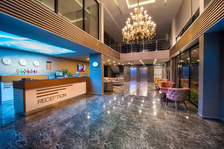 White House Hotel