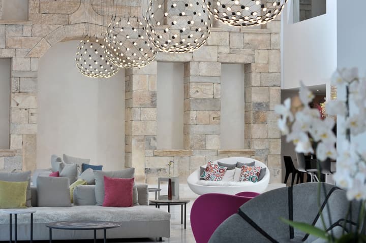 Athenaeum Grand Hotel