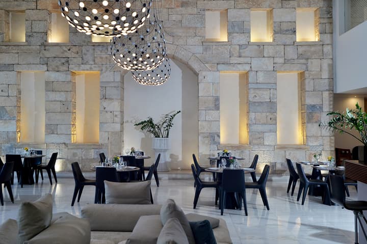 Athenaeum Grand Hotel