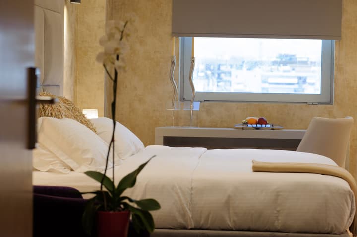 Athenaeum Grand Hotel