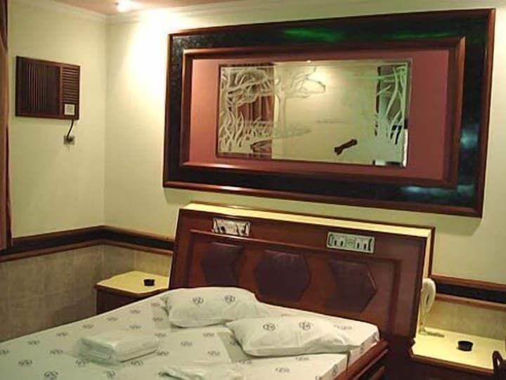 North Palace Hotel