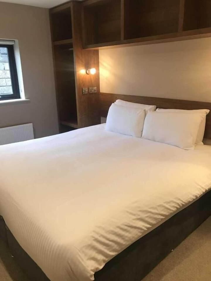 The Enniskillen Hotel and Motel
