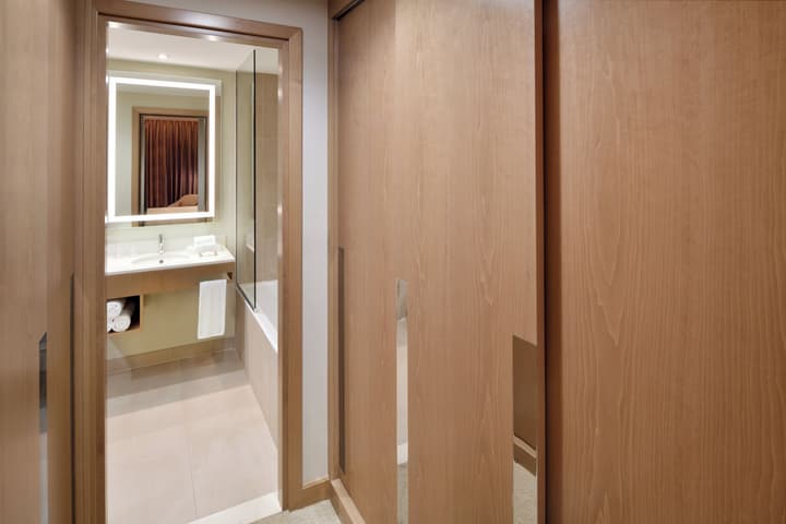 Holiday Inn & Suites Dubai Festival City by IHG