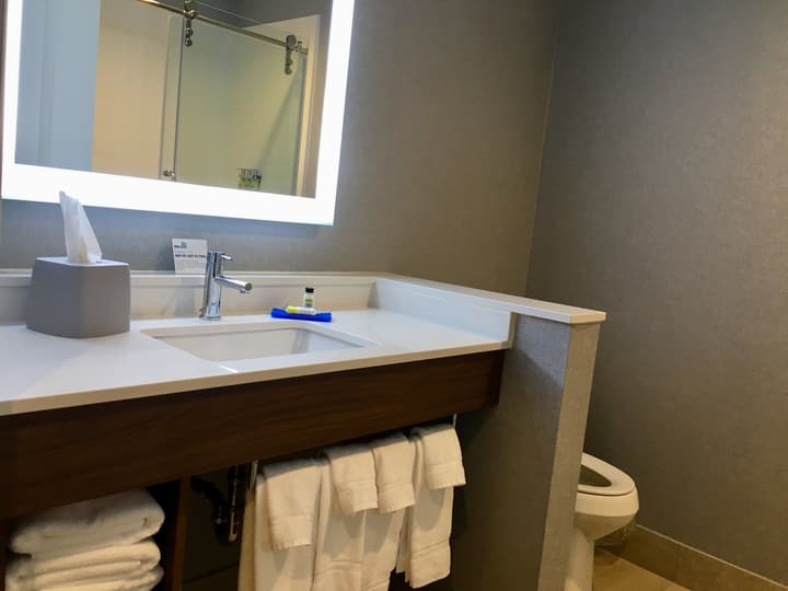 Holiday Inn Express Grand Island - Niagara Falls by IHG