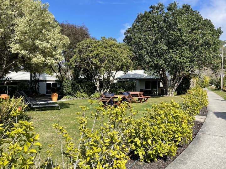 Tatahi Lodge Beach Resort