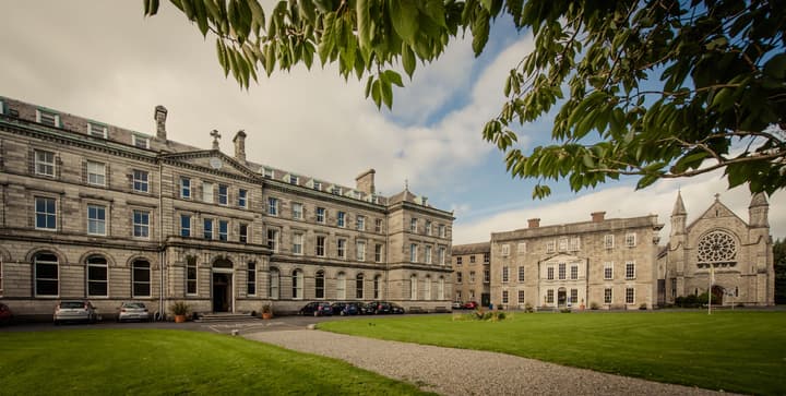 DCU Rooms at All Hallows College - Hostel