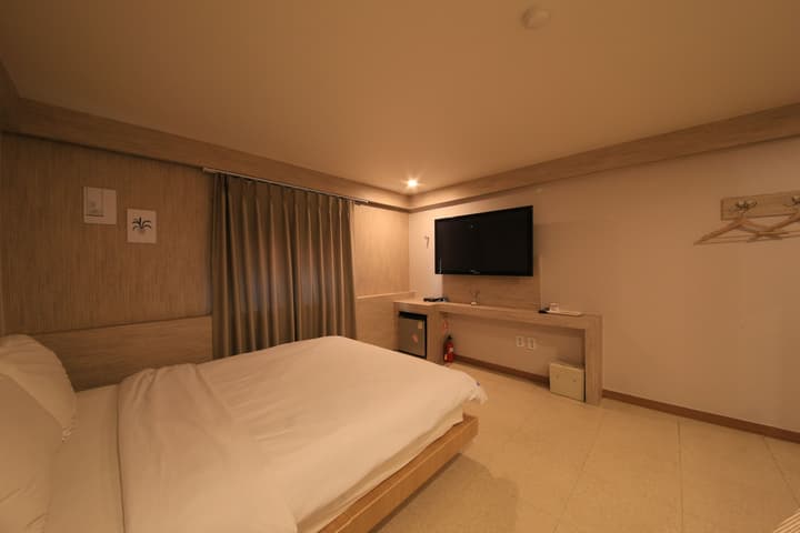 Hotel M Story