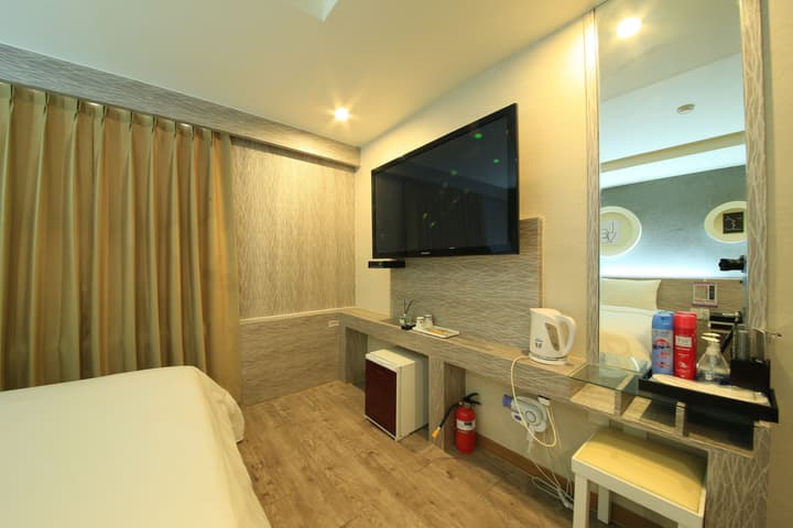 Hotel M Story