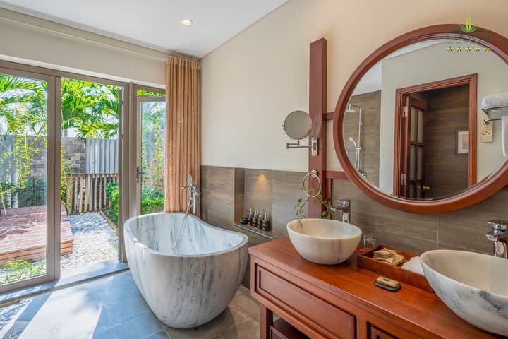 Silk Sense Hoi An River Resort