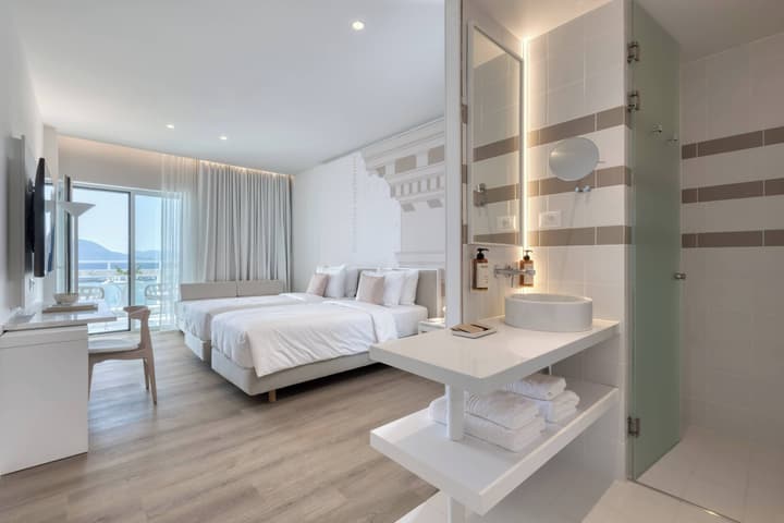 Mercure Patras Astir