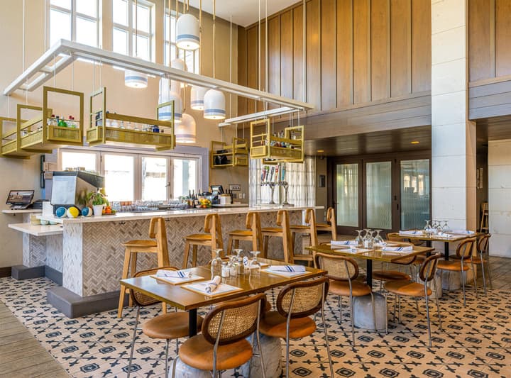 Inn at the Pier Pismo Beach, Curio Collection by Hilton