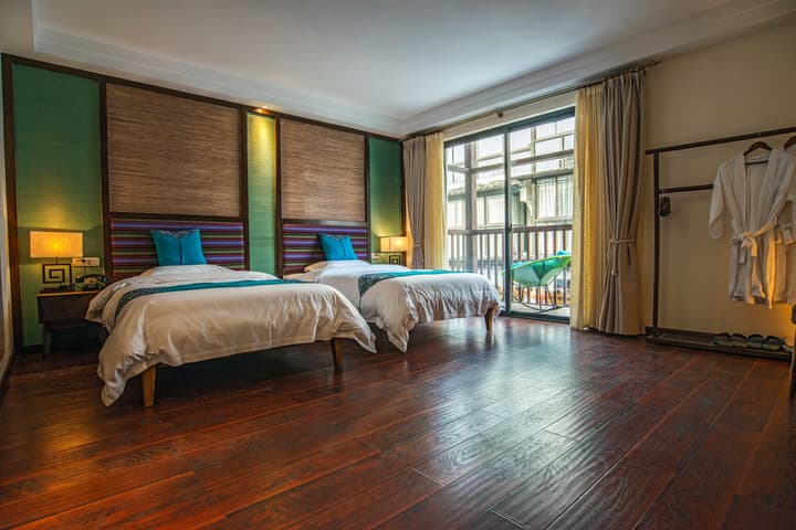 Secret Courtyard Resort Hotel