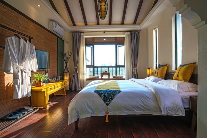 Secret Courtyard Resort Hotel