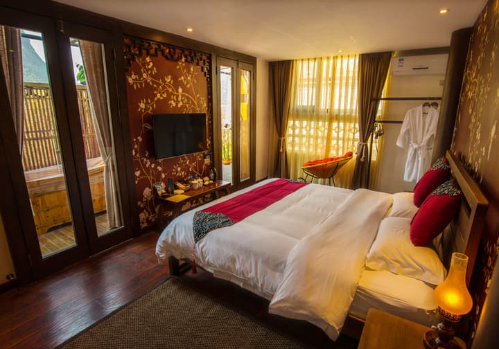 Secret Courtyard Resort Hotel