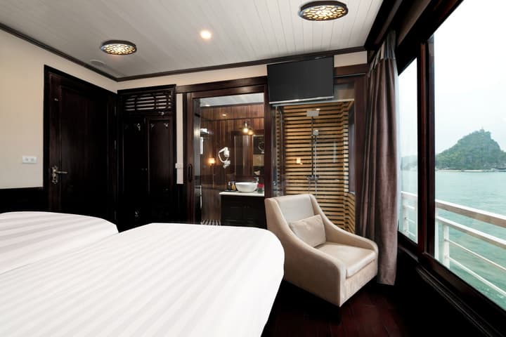 Alisa Luxury Cruise