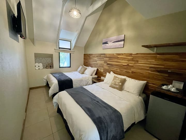 Hotel El Manglar & Cantarana