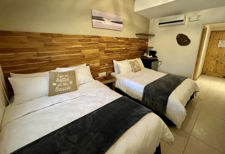 Hotel El Manglar & Cantarana