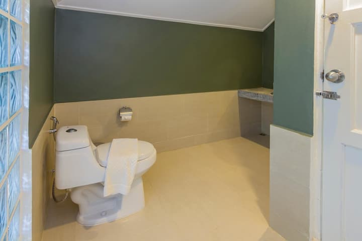 Let's Hyde Pattaya Resort & Villas