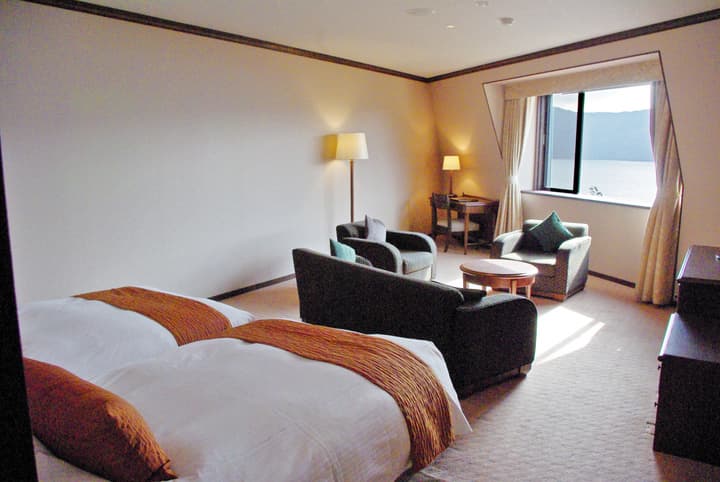 Hotel de Yama, Hakone Lake Side