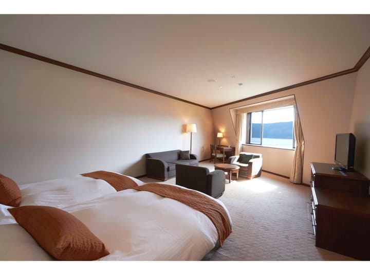 Hotel de Yama, Hakone Lake Side