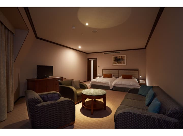 Hotel de Yama, Hakone Lake Side