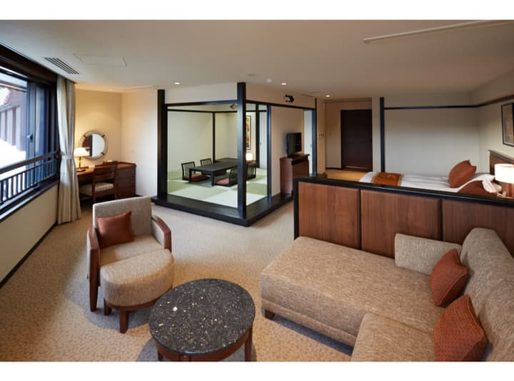 Hotel de Yama, Hakone Lake Side