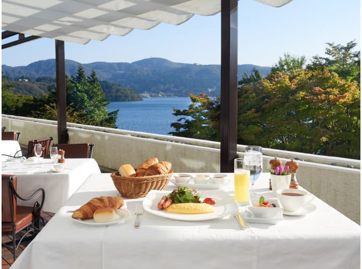 Hotel de Yama, Hakone Lake Side