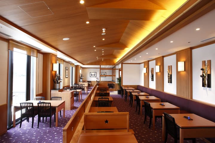 Hotel de Yama, Hakone Lake Side