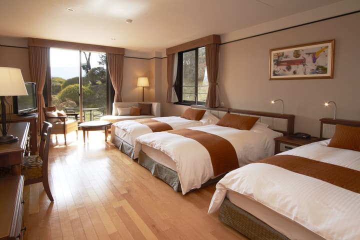 Hotel de Yama, Hakone Lake Side