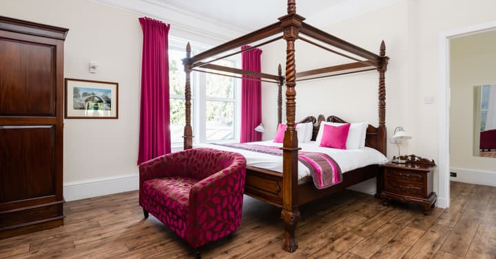 Claymore Guest House and Apartments