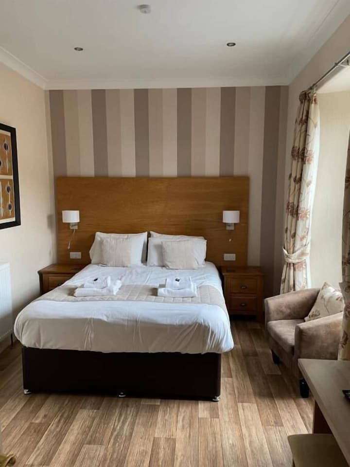Claymore Guest House and Apartments