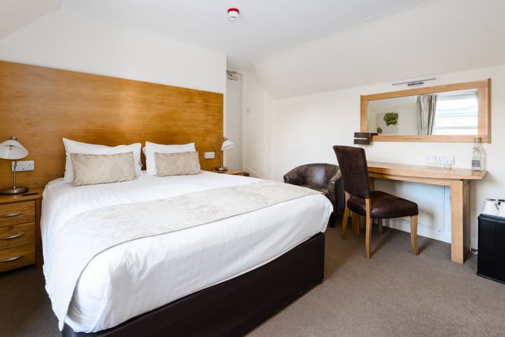 Claymore Guest House and Apartments