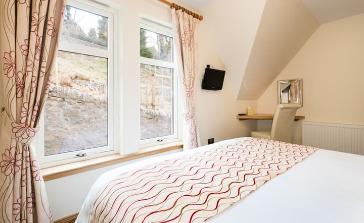 Claymore Guest House and Apartments