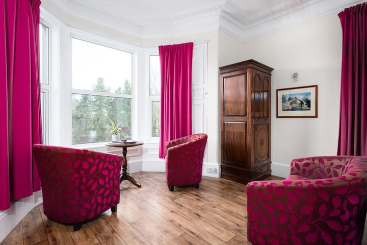 Claymore Guest House and Apartments