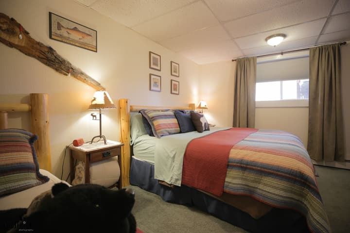 Jewel Lake Bed and Breakfast