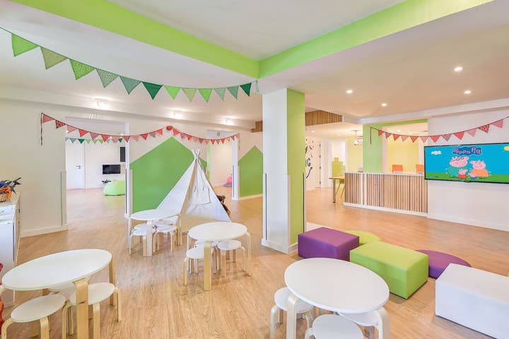 Hotel LIVVO Koala Garden