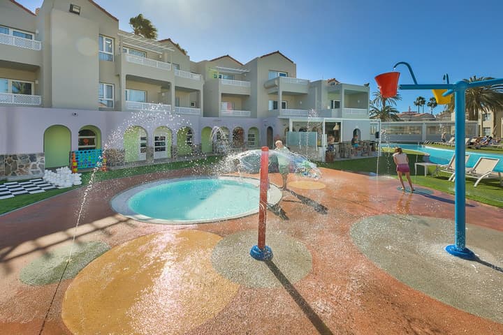 Hotel LIVVO Koala Garden
