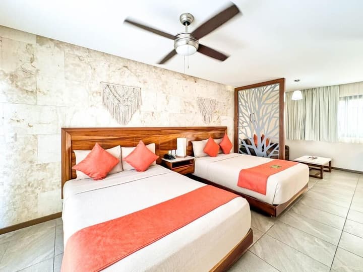 Hotel Grand Fifty Suites