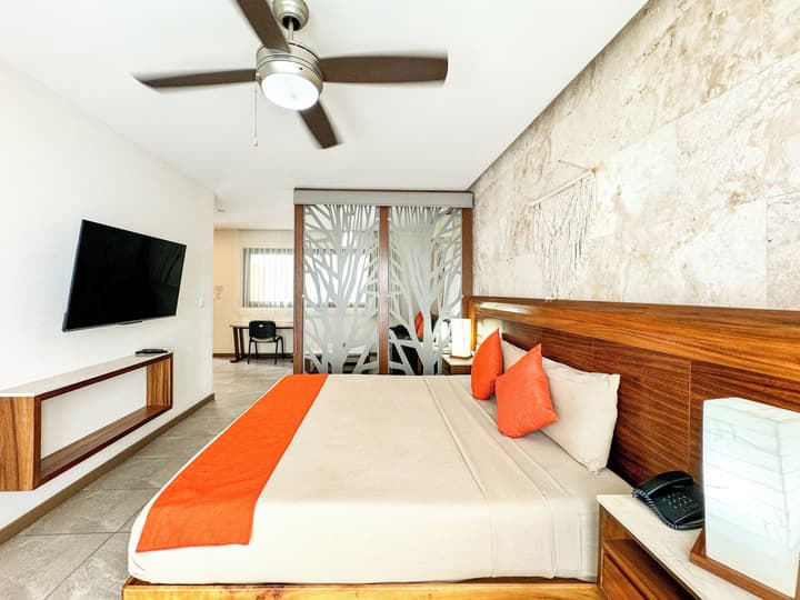 Hotel Grand Fifty Suites