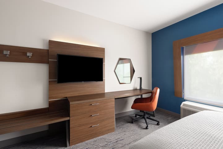 Holiday Inn Express & Suites Chalmette - New Orleans S by IHG