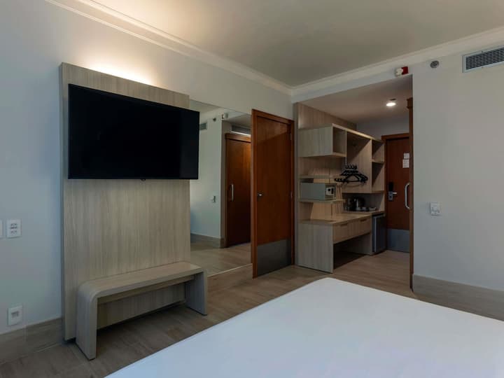 Mercure Salvador Rio Vermelho Hotel