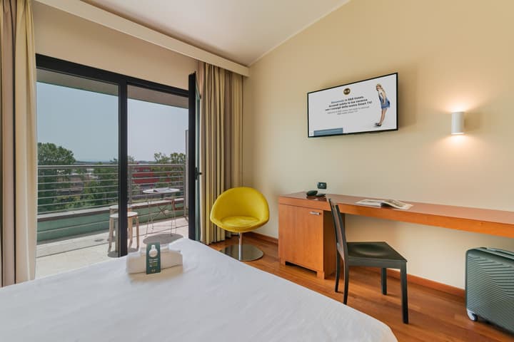 B&B HOTEL Pisa Airport