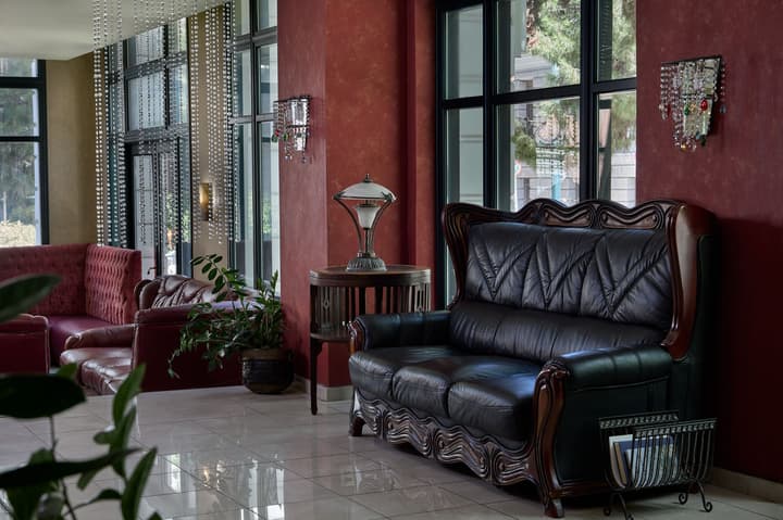 Delphi Art Hotel
