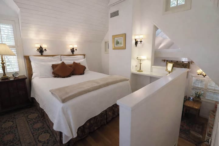 Simpson House Inn