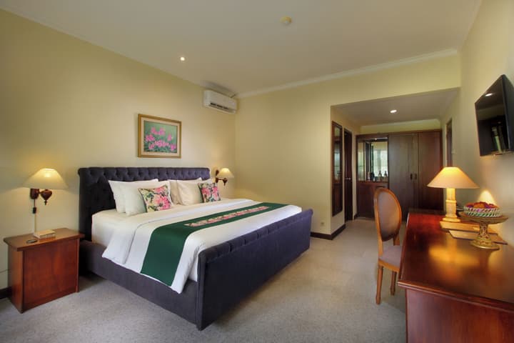 Parigata Resort & Spa