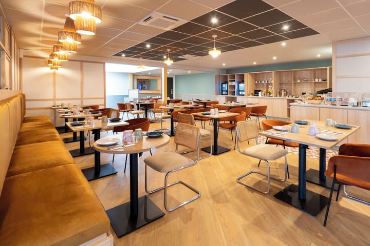 Sure Hotel by Best Western Caen Mémorial